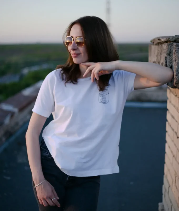 portrait-of-a-young-woman-on-the-1